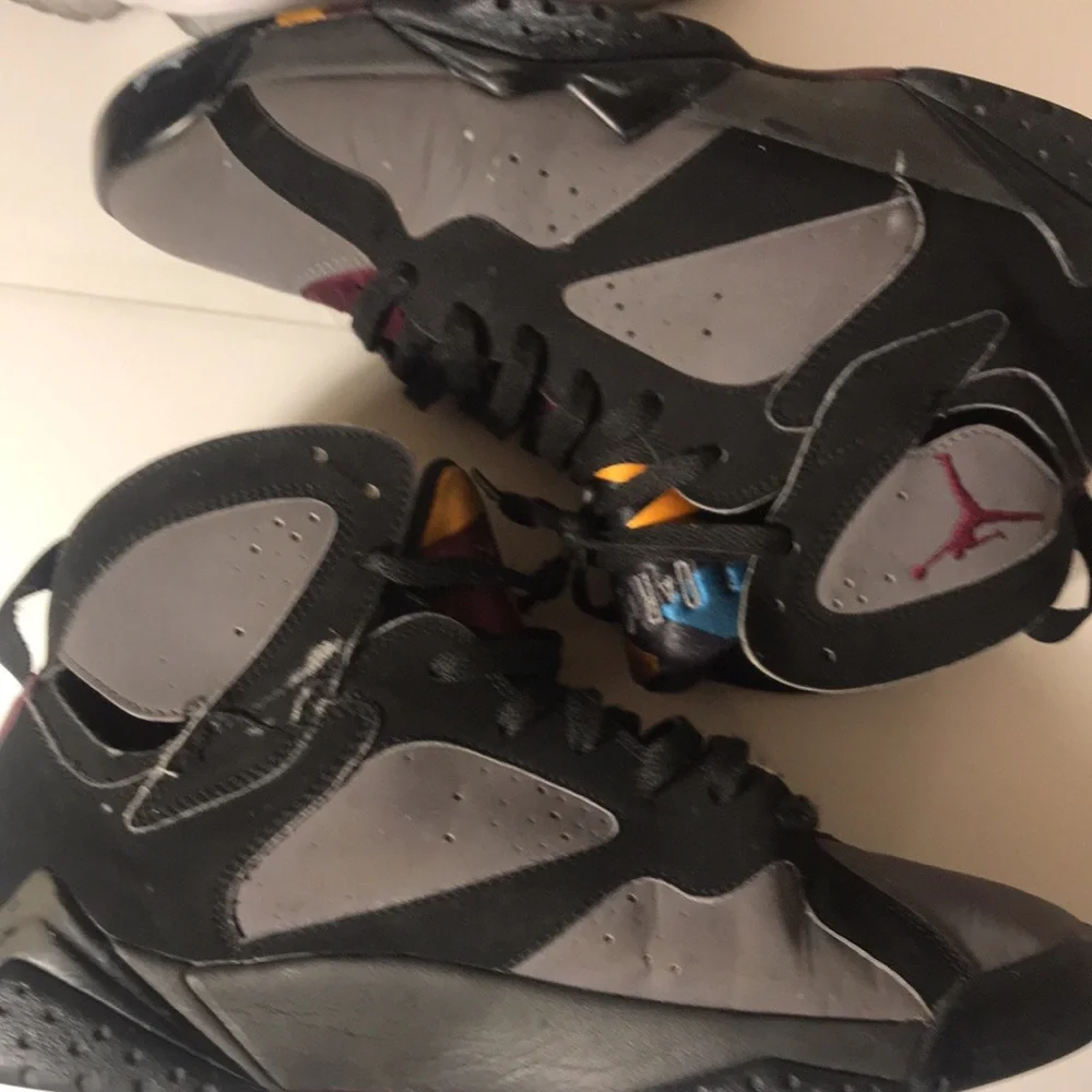 Size 9.5 Jordan 7’s‎ and 11’s